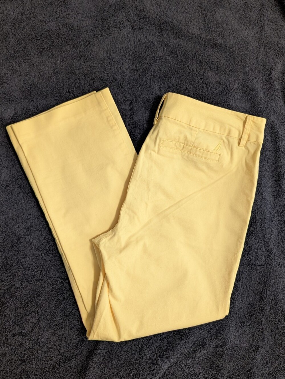 Nautica Women's Yellow Chino Cropped Pants